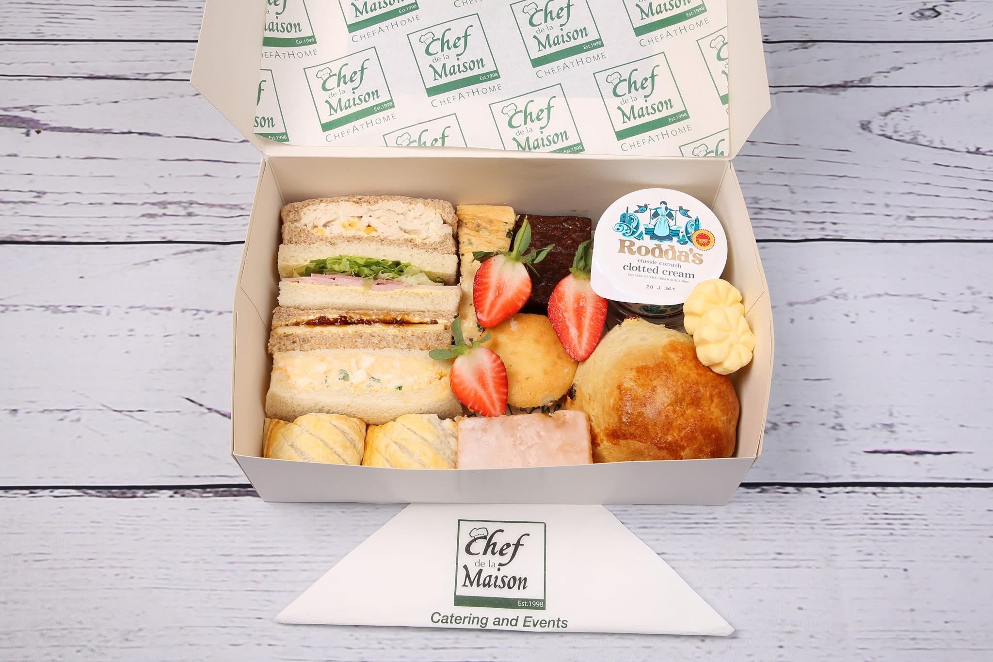 Luxury Afternoon Tea for 1 with strawberries